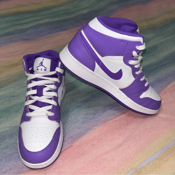 Nike Air Jordan 1 Mid Purple Venom Size 6Y / women’s 7.5 - Picture 5 of 10